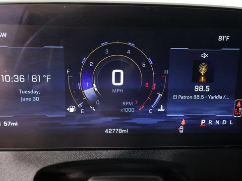 Used 2024 Chevrolet Traverse RS FWD image 4