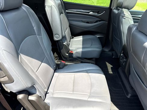 Used 2018 Buick Enclave Premium w/ Experience Buick Package image 28