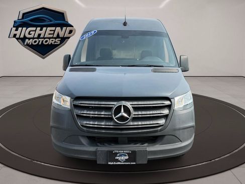 Used 2019 Mercedes-Benz Sprinter 144 image 12