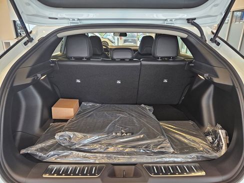 New 2026 Nissan Leaf SV+ w/ Illuminated Package image 30