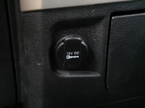 Used 2017 RAM 1500 Classic SLT image 26