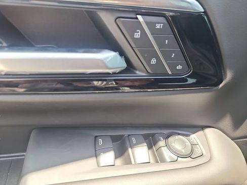 New 2026 Chevrolet Suburban LT w/ Comfort Package RWD image 18