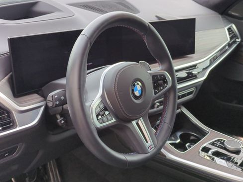 Certified 2025 BMW X7 M60i w/ Climate Comfort Package AWD/4WD image 18