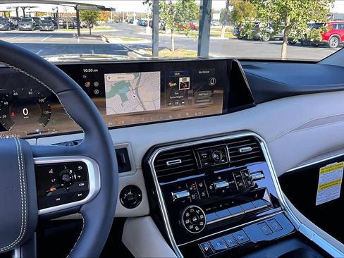 New 2026 Nissan Armada Platinum Reserve image 6