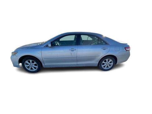 Used 2011 Toyota Camry Base 4dr Sedan 6A image 2