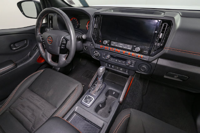 Used 2026 Nissan Frontier PRO-4X AWD/4WD image 16