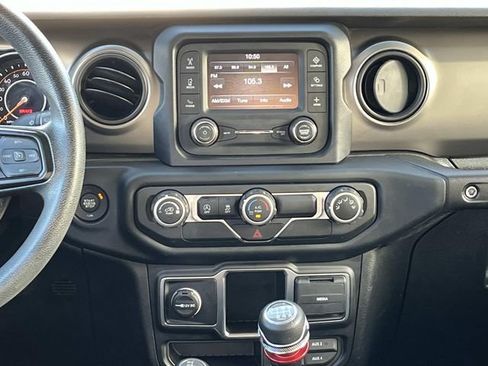 Used 2019 Jeep Wrangler Unlimited Sport AWD/4WD image 15
