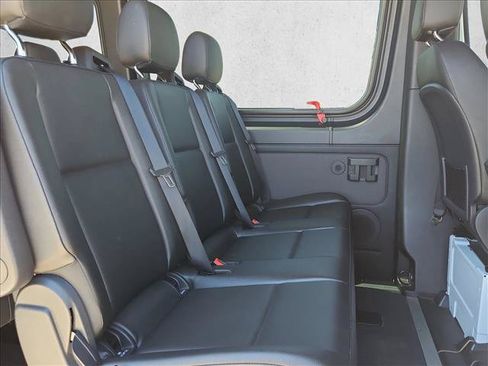 Used 2024 Mercedes-Benz Sprinter 2500 image 20