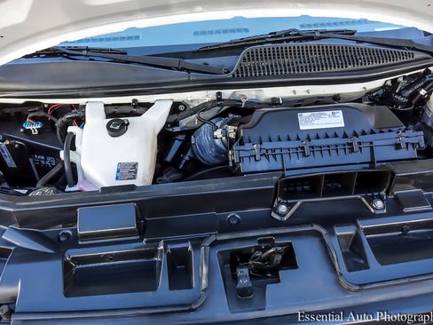 Used 2021 GMC Savana 3500 Extended w/ Power Convenience Package image 22