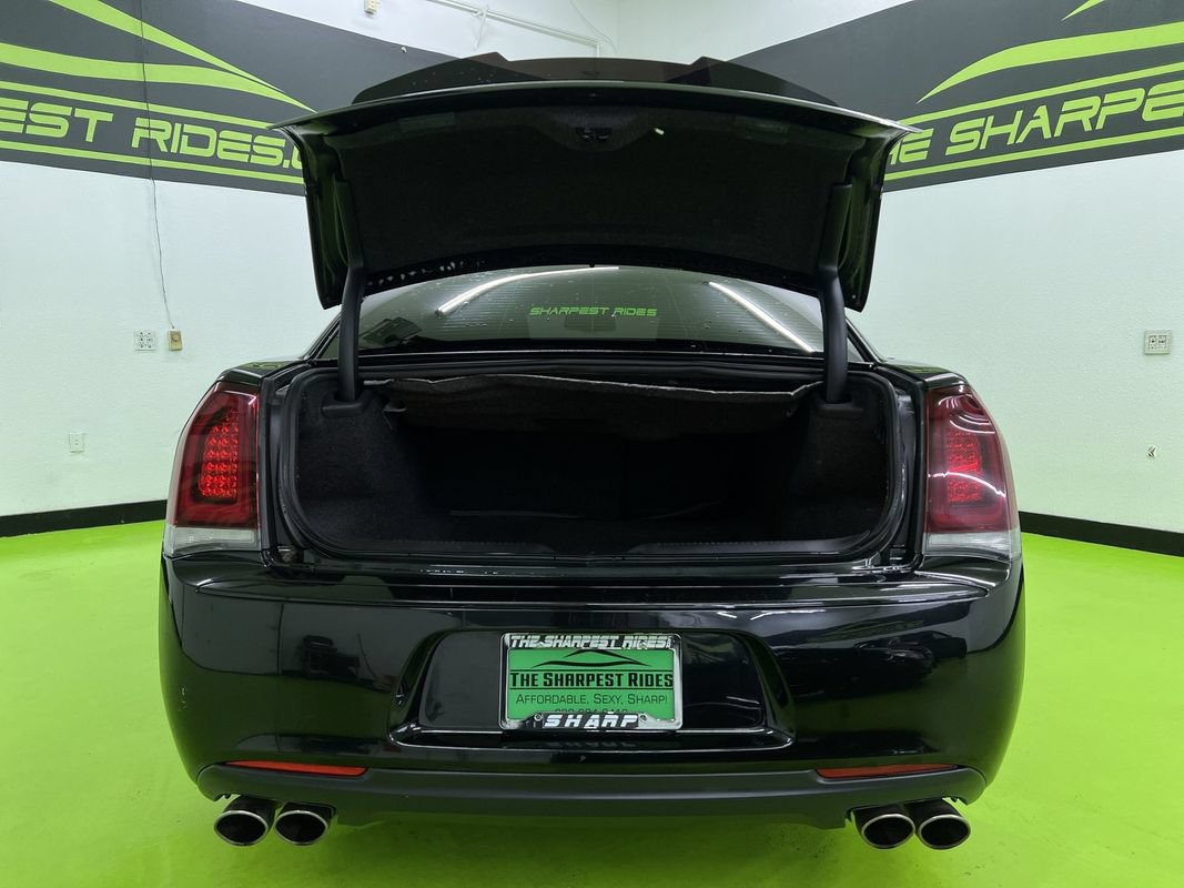 Used 2018 Chrysler 300 S RWD image 9