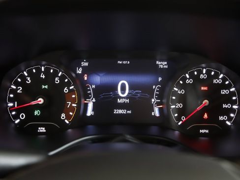 Used 2022 Jeep Compass Latitude image 18