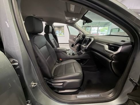 Used 2023 GMC Acadia SLT FWD image 13