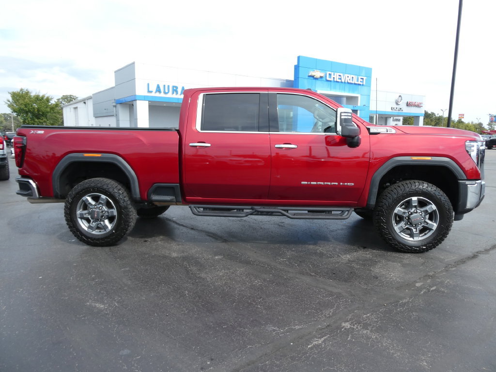 Used 2025 GMC Sierra 2500 SLT AWD/4WD image 4