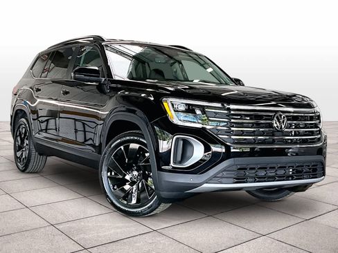 New 2026 Volkswagen Atlas SE AWD/4WD image 2