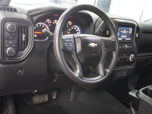 Used 2024 Chevrolet Silverado 2500 Custom w/ Z71 Off-Road Package AWD/4WD image 9