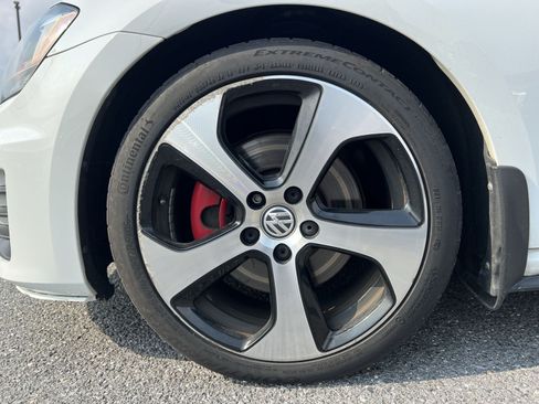 Used 2015 Volkswagen GTI S FWD image 12