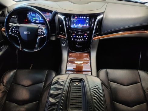 Used 2018 Cadillac Escalade Luxury w/ LPO, Radiant Package RWD image 16