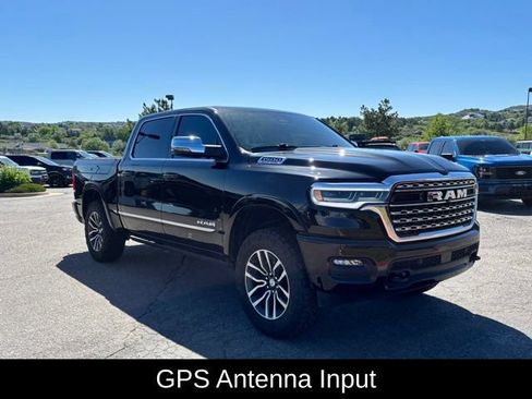 Used 2025 RAM 1500 Limited AWD/4WD image 9