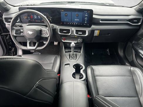 Used 2024 Ford Mustang GT Premium image 19