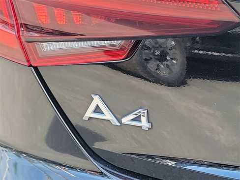 Used 2019 Audi A4 2.0T Premium image 31