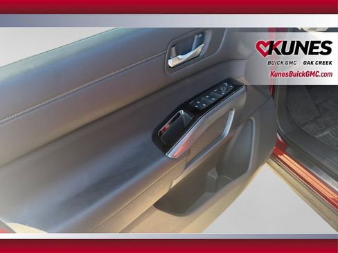 Used 2024 Nissan Pathfinder SL w/ SL Premium Package AWD/4WD image 19