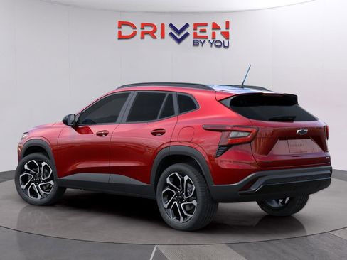 New 2026 Chevrolet Trax RS image 2