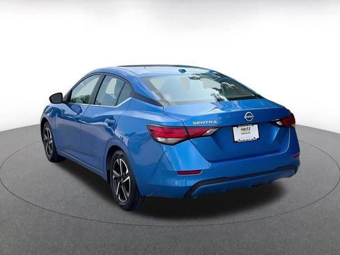 Used 2025 Nissan Sentra SV FWD image 11