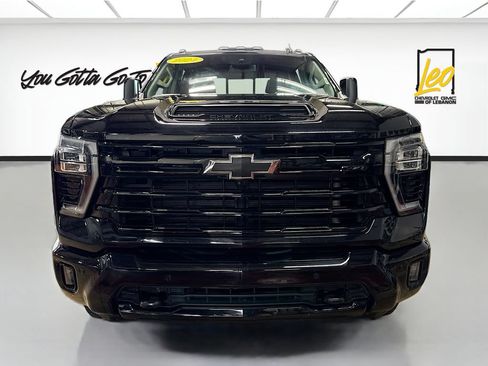 Used 2024 Chevrolet Silverado 3500 LTZ w/ LTZ Plus Package AWD/4WD image 2