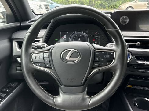 Used 2022 Lexus UX 250h w/ Premium Package AWD/4WD image 11