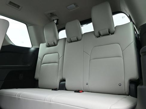 New 2026 Nissan Pathfinder SL w/ Cargo Package AWD/4WD image 12