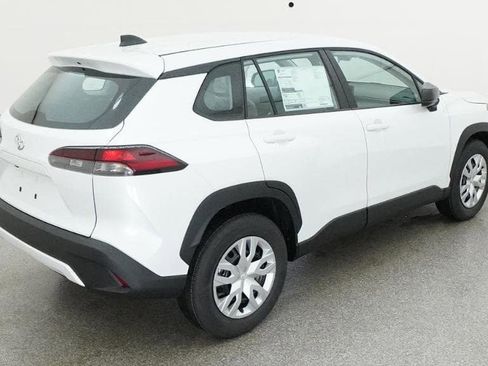 New 2026 Toyota Corolla Cross L image 9