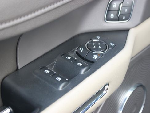 Used 2019 Ford Expedition XLT w/ Equipment Group 202A image 14