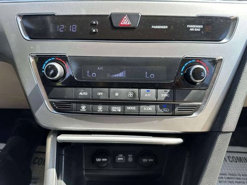 Used 2016 Hyundai Sonata SE FWD image 33