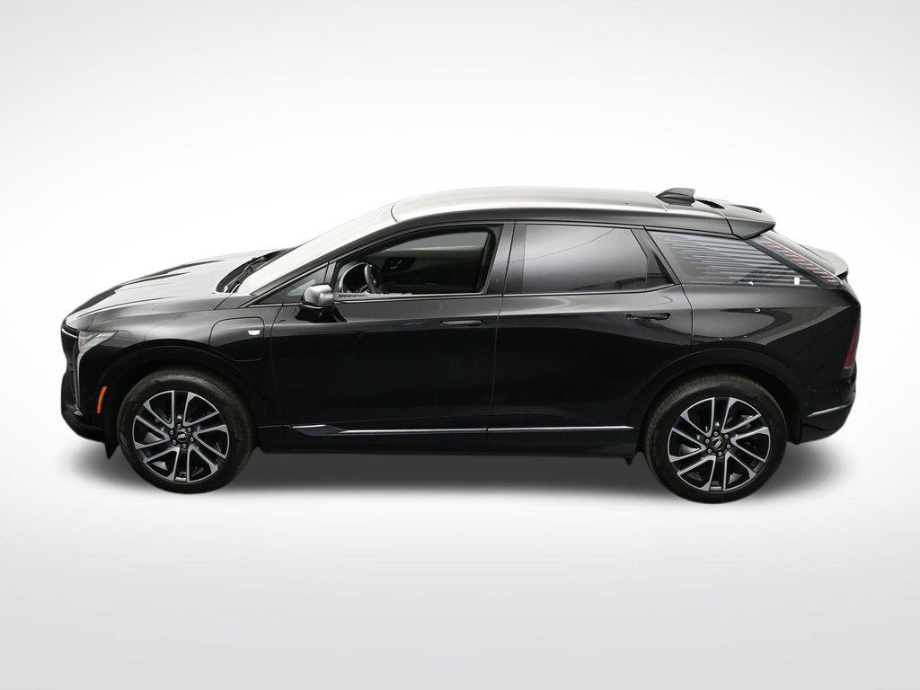 Used 2026 Cadillac Optiq Sport 1 AWD/4WD image 17