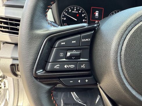 Certified 2025 Subaru Crosstrek 2.5i Limited image 38