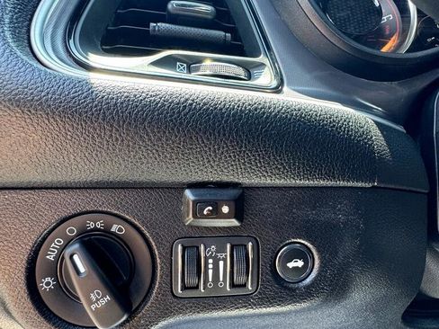 Used 2019 Dodge Challenger GT image 10