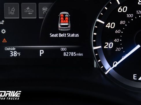 Used 2023 Toyota Highlander XLE image 36