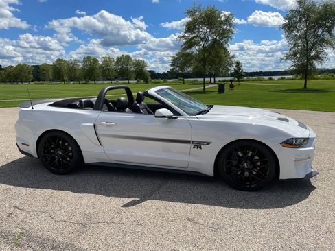 Used 2021 Ford Mustang GT Premium w/ Equipment Group 401A RWD image 34