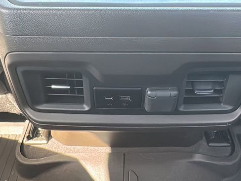 Used 2022 Chevrolet Silverado 1500 RST image 21