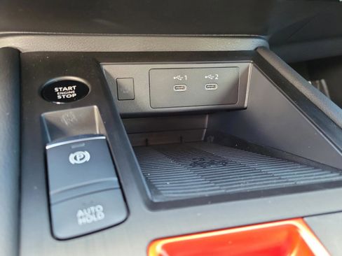 New 2026 Nissan Kicks SR image 32