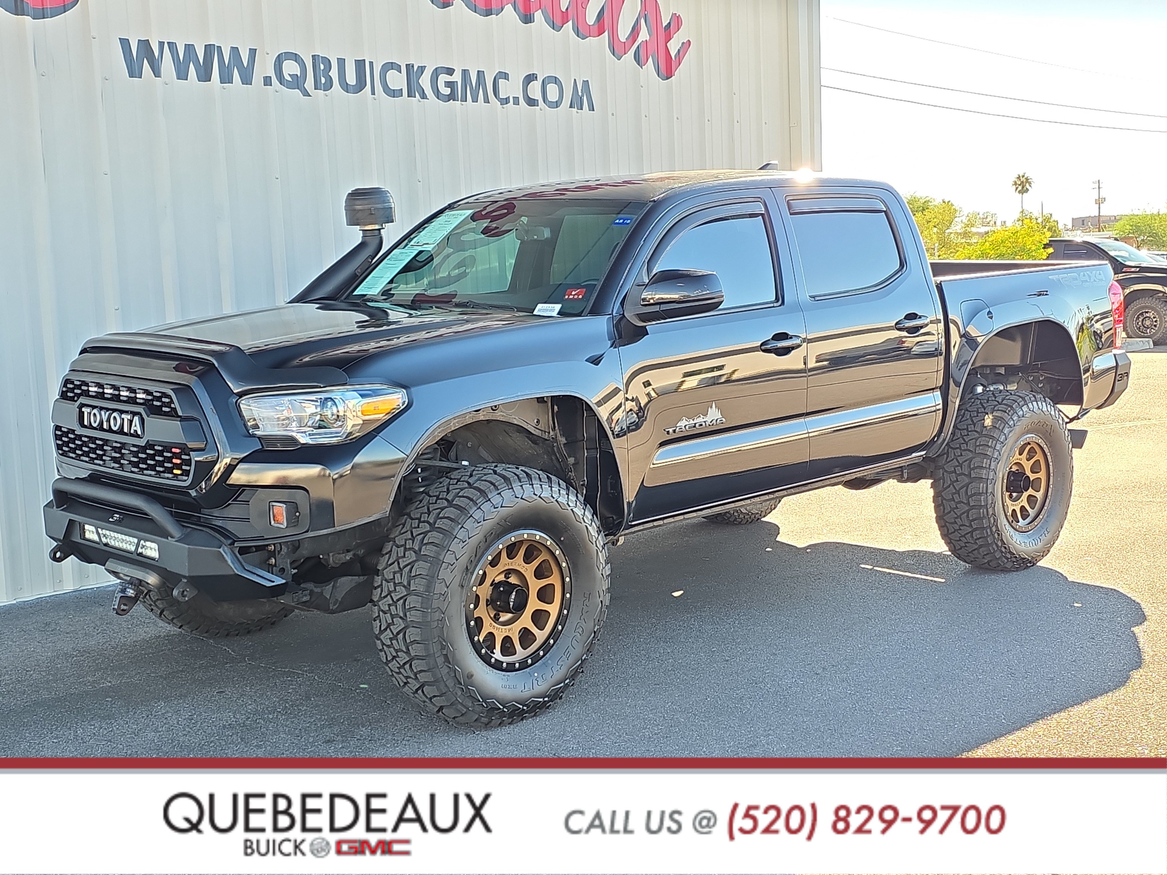 Used 2019 Toyota Tacoma TRD Off-Road AWD/4WD image 3