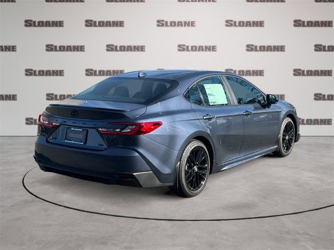 New 2026 Toyota Camry SE FWD image 5