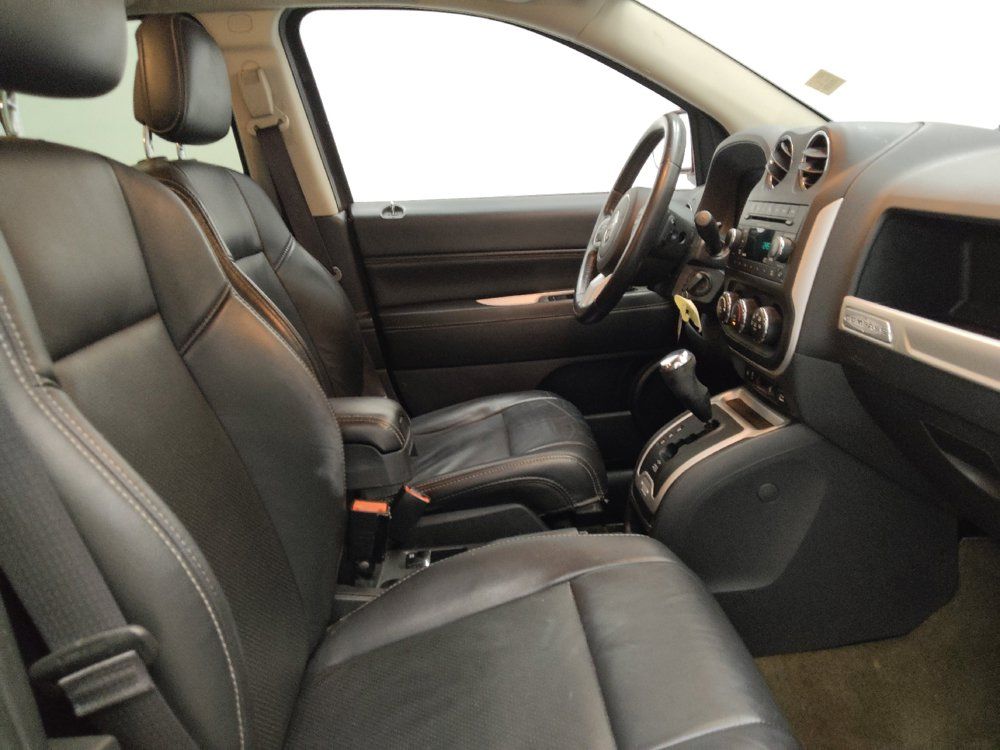 Used 2017 Jeep Compass High Altitude AWD/4WD image 21