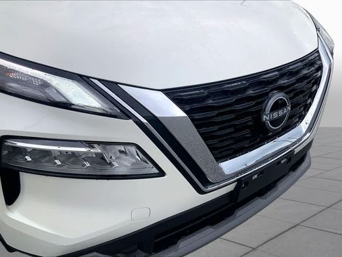 Used 2023 Nissan Rogue SV AWD/4WD image 27