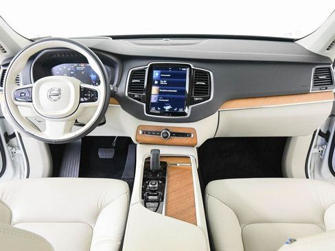 Used 2021 Volvo XC90 T8 Inscription Expression w/ Advanced Package AWD/4WD image 18