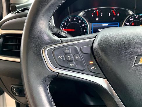 Used 2021 Chevrolet Equinox LT image 22