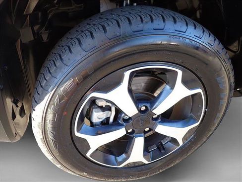 Used 2019 Jeep Renegade Trailhawk AWD/4WD image 7