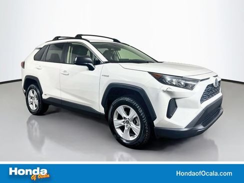 Used 2019 Toyota RAV4 LE AWD/4WD image 1