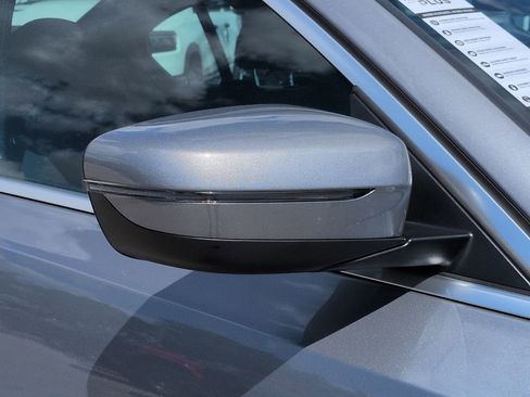 Used 2026 BMW 330i xDrive Sedan image 12