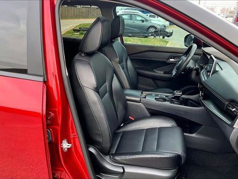 Certified 2023 Nissan Rogue SV w/ SV Premium Package image 9